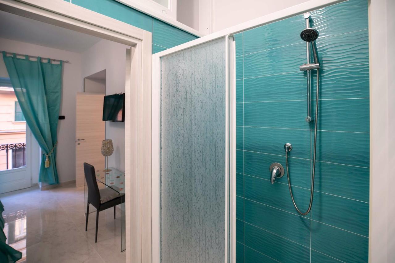 New In!Amalie At Santa Lucia Apartamento Nápoles Exterior foto