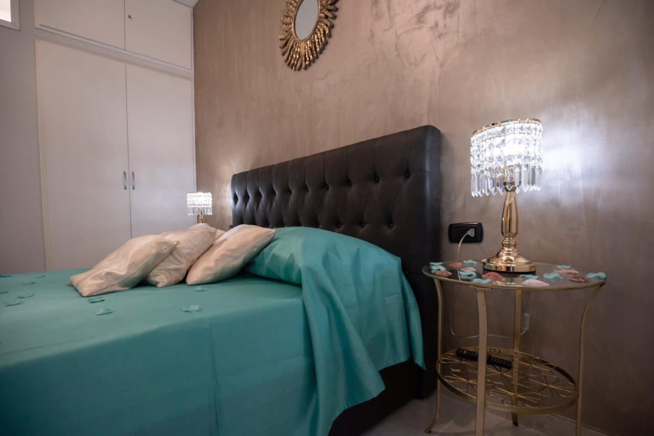 New In!Amalie At Santa Lucia Apartamento Nápoles Exterior foto